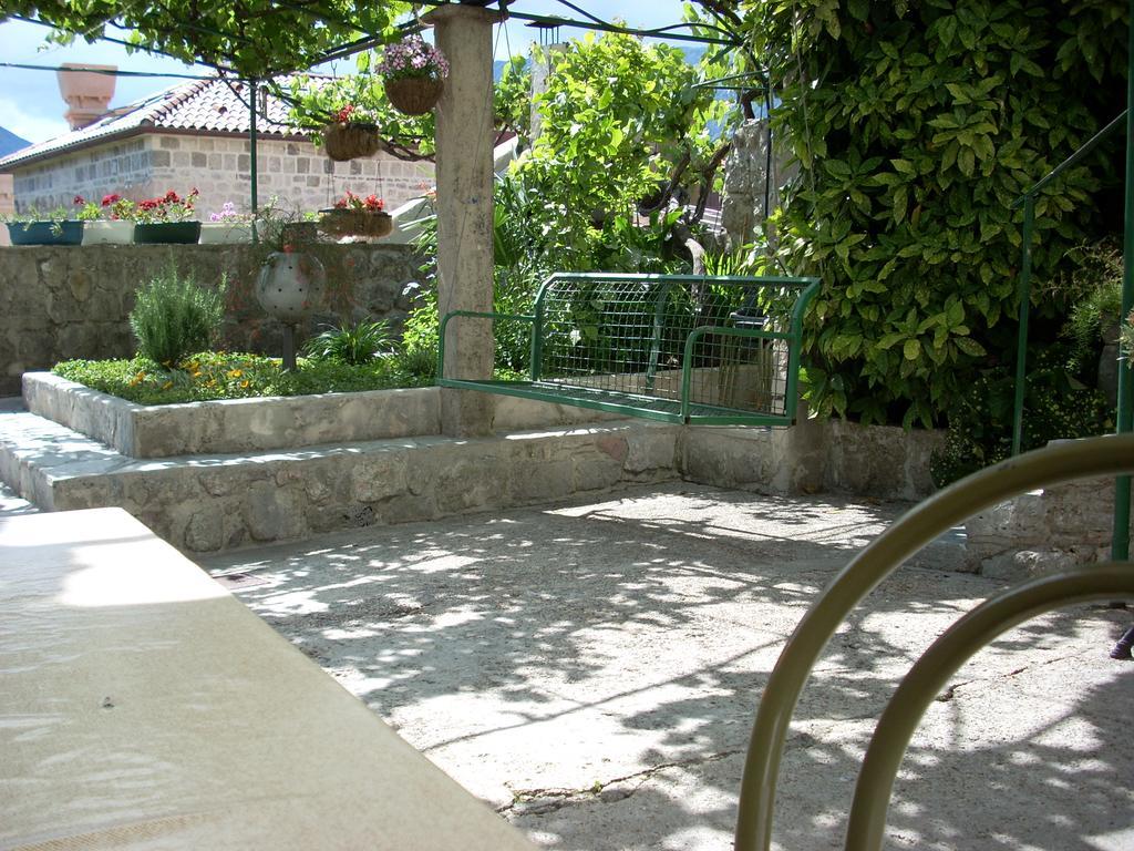 Guest House Dragutinovic Perast Zewnętrze zdjęcie