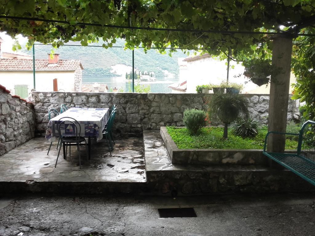 Guest House Dragutinovic Perast Zewnętrze zdjęcie